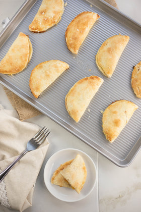 USA Pan half sheet pan with nonstick Americoat coating for effortless release