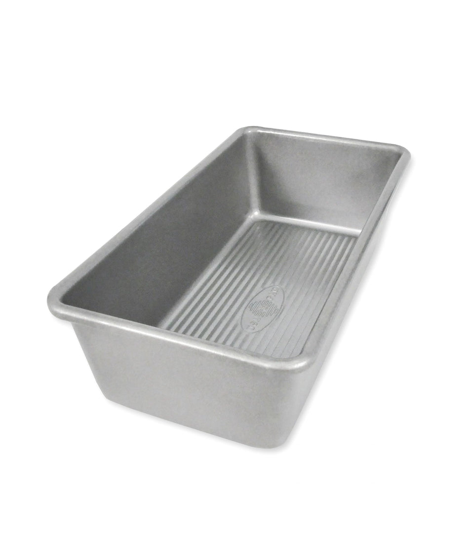 USA Pan large nonstick bread loaf pan enables easy release and quick cleanup