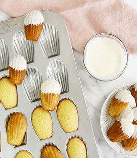 Made in the USA by the Bundy family with decades of bakeware craft.
