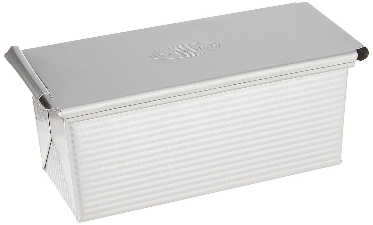 USA Pan Pullman loaf pan with cover, 9x4, for uniform square loaves and neat slices.