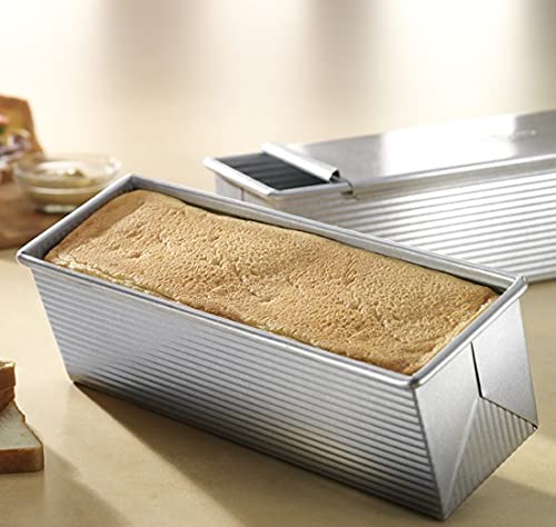 USA Pan Pullman Cover preserves moisture for sandwich bread textures.