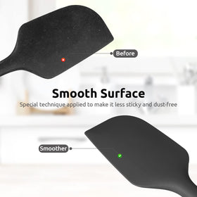 U-Taste 11.38-inch spatula ideal for mixing and spreading batter.