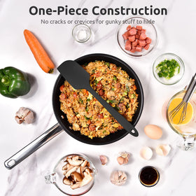 U-Taste heat-resistant spatula showcases nonstick performance in cooking.