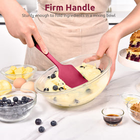 U-Taste spatula with non-slip grip for comfortable use.