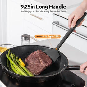 U-Taste wide-angled silicone head enables precise control when sliding under food