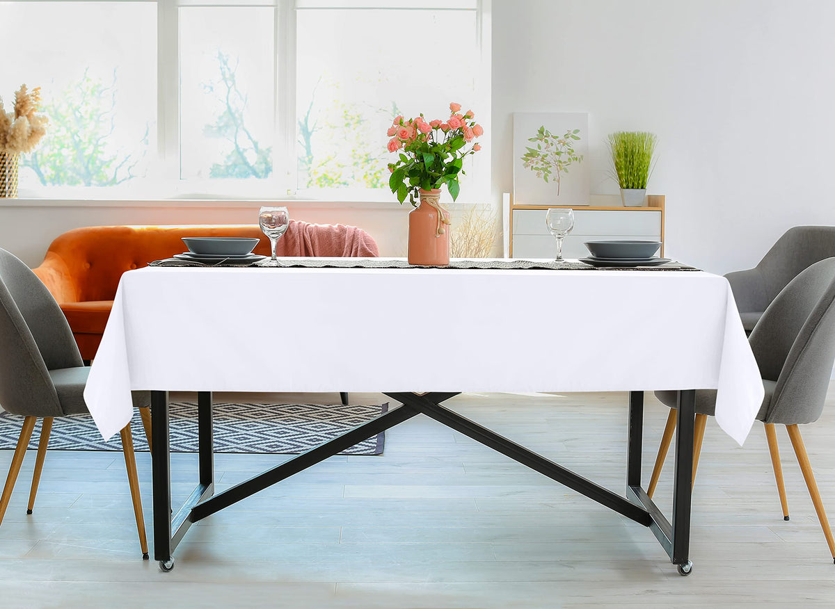 Utopia Kitchen outdoor picnic tablecloth for casual al fresco meals.