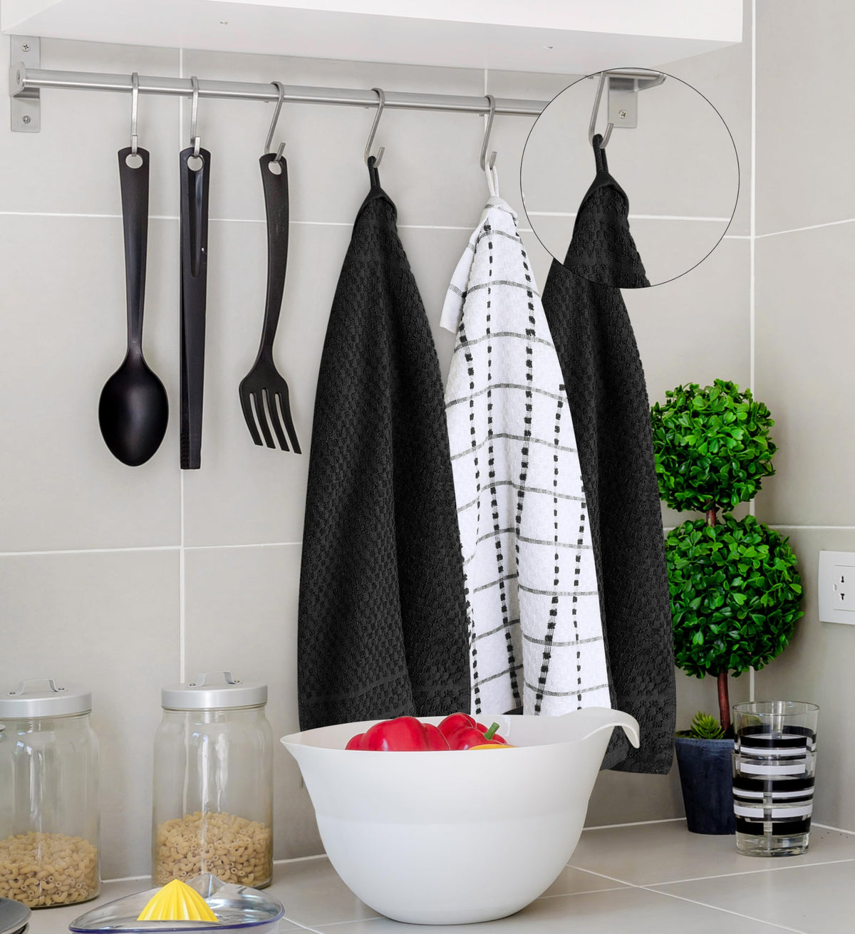 Utopia Towels easy-care fabric for machine wash and quick drying.