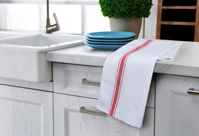 Utopia Towels lint-free dish towels leave fewer fibers on cookware and surfaces.