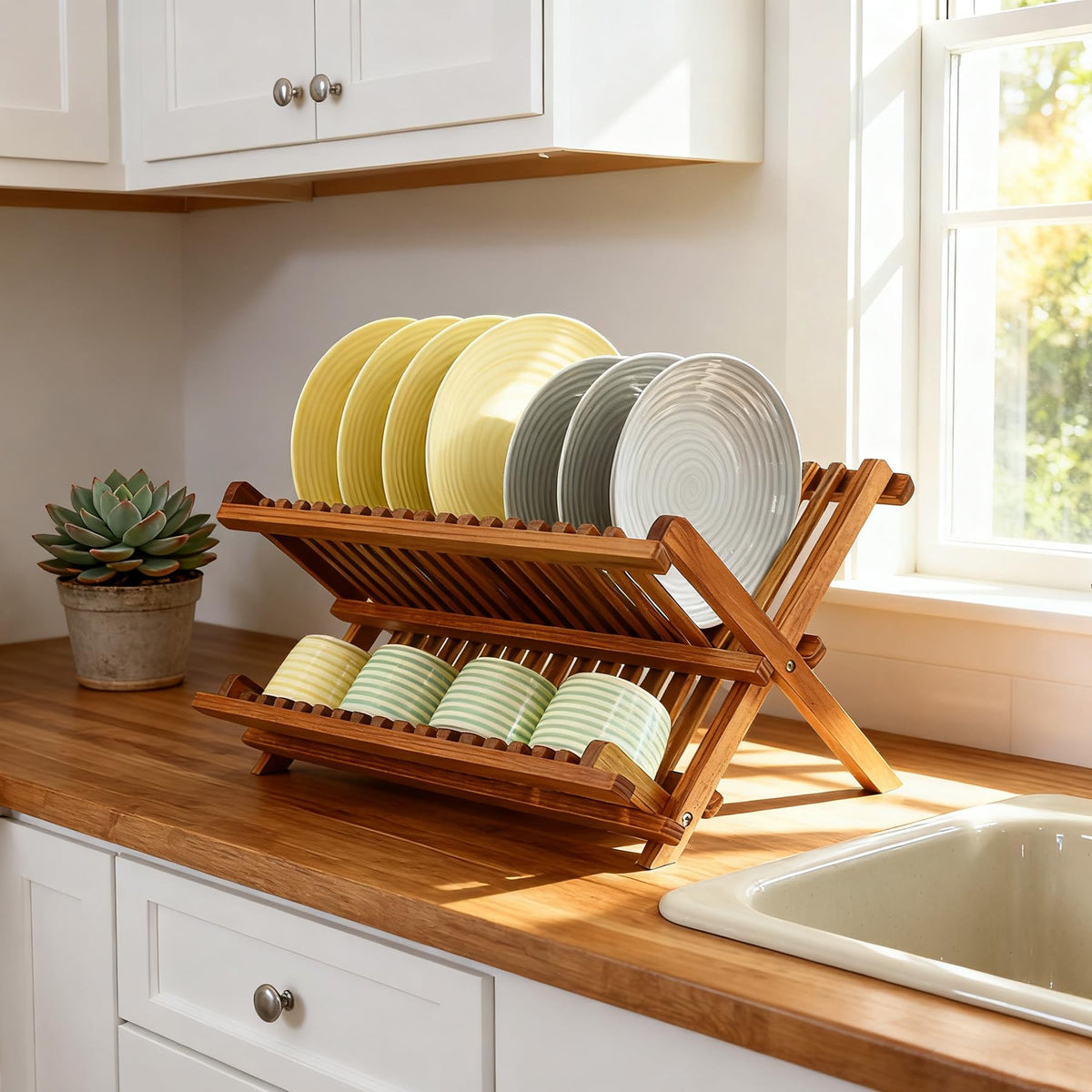 Teak wood construction of the Utoplike rack highlighting durability