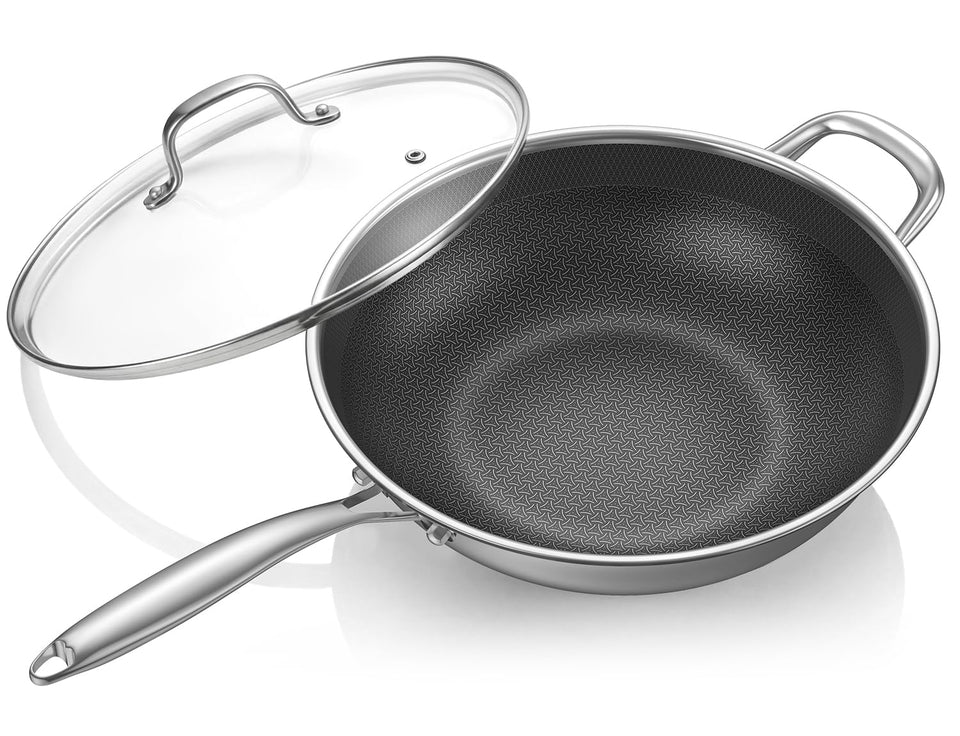 Uven Traoqq wok 12-5 inch with lid on for quick weeknight stir-fries.