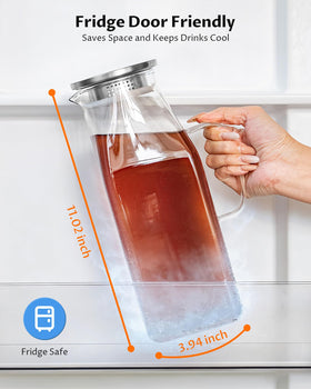 VA1KENE fridge-door-friendly pitcher saves shelf space.