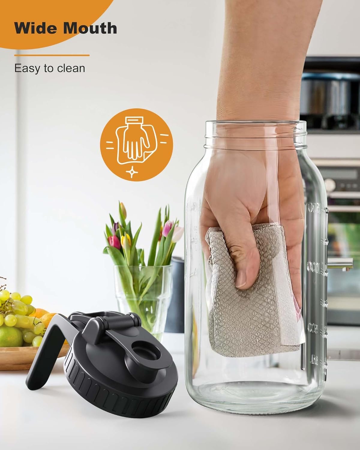 VA1KENE Mason Jar Pitcher handle grip photo shows non slip handle for comfortable pouring