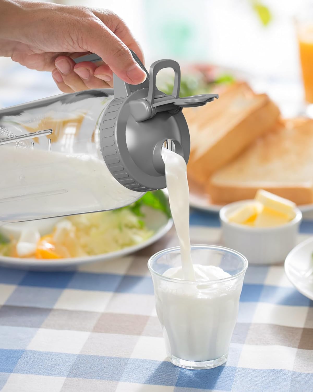 VA1KENE 2-pack pitcher bundle for family or entertaining use.