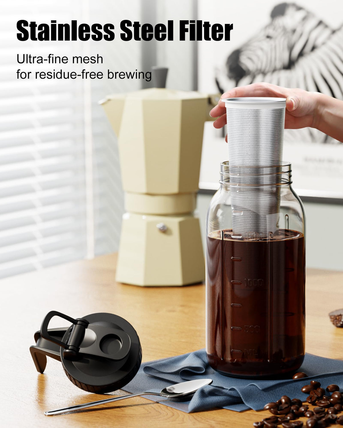 VA1KENE spout lid designed for spill-free serving