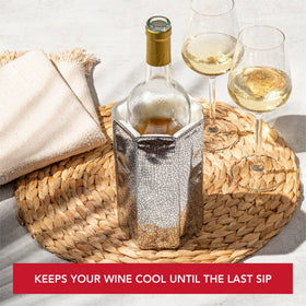 Vacu Vin bottle-chill action shows quick cooling without ice