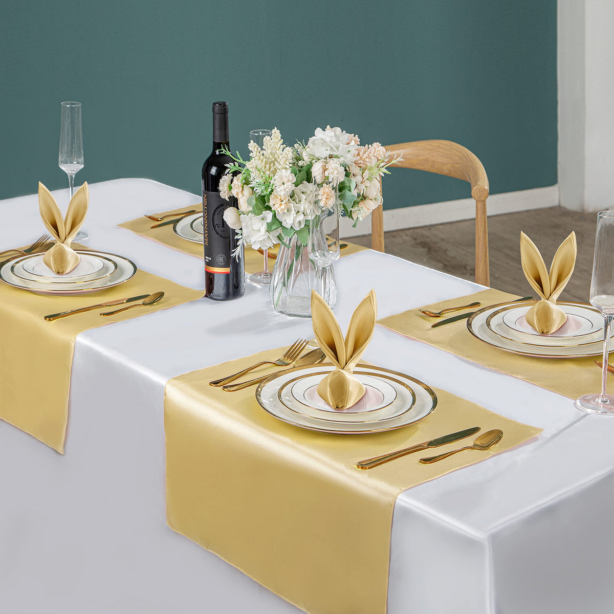 VACVELT dining napkins gold to enhance hospitality table setting