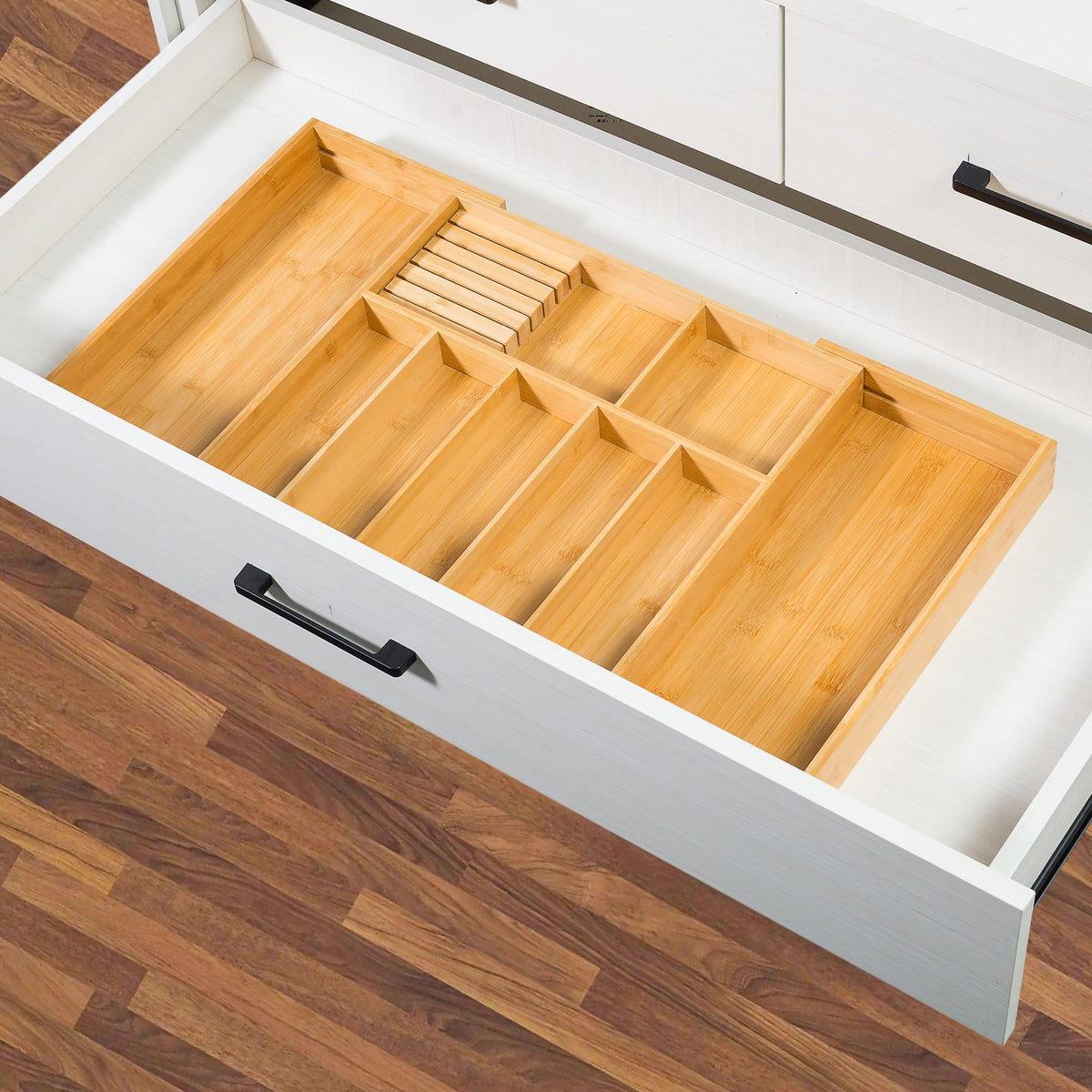 VaeFae versatile kitchen organizer helps drawers stay tidy and efficient.