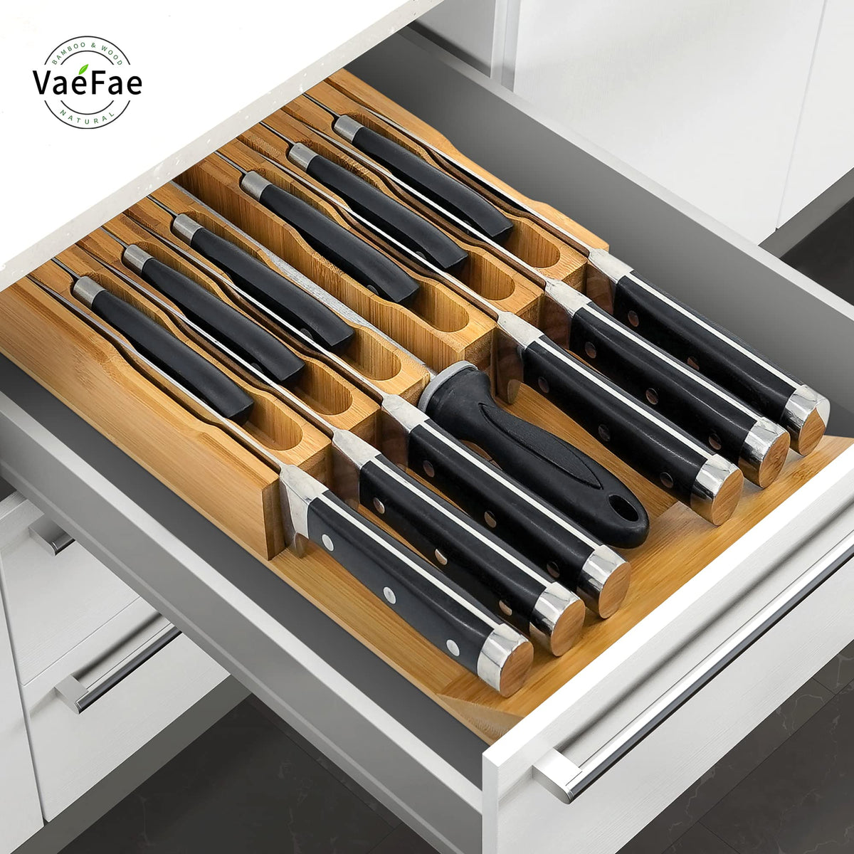 VaeFae adjustable slots improve access while protecting blades from jostling.