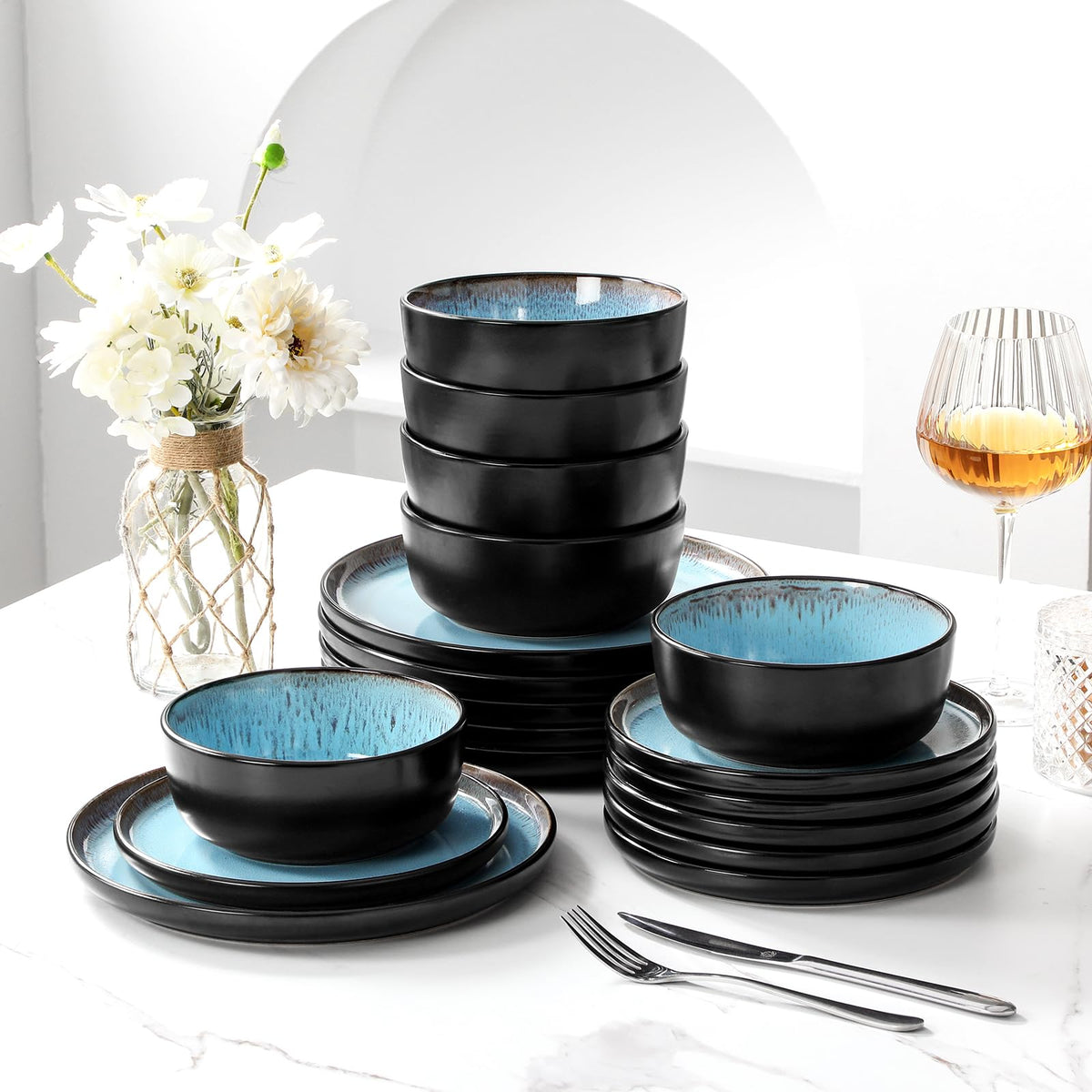 Vancasso Amber pieces feel handcrafted with natural glaze variations.