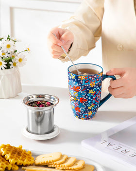 Compact 18oz mug fits car cup holders for travel and work.