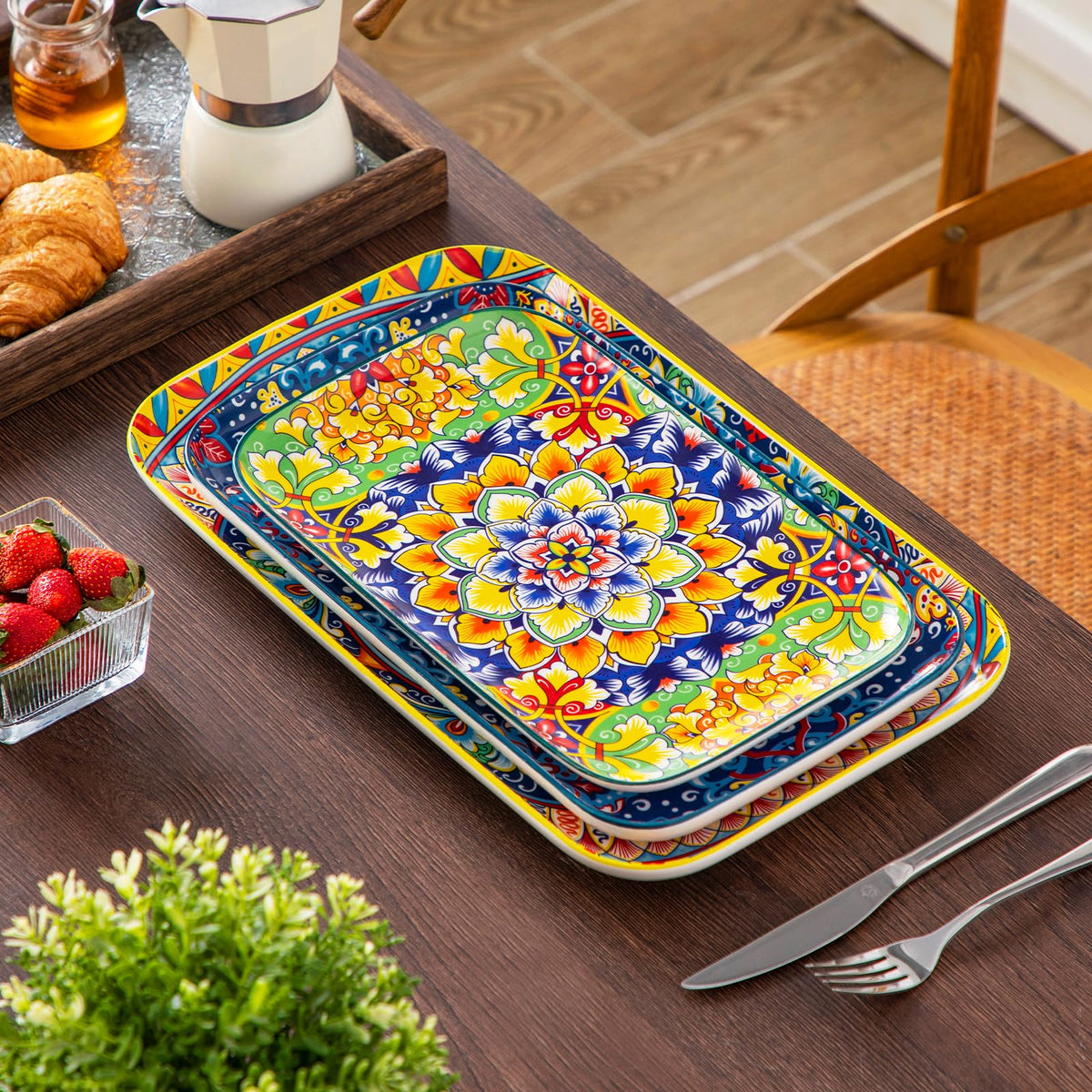 Vancasso versatile serving set for gatherings and entertaining.