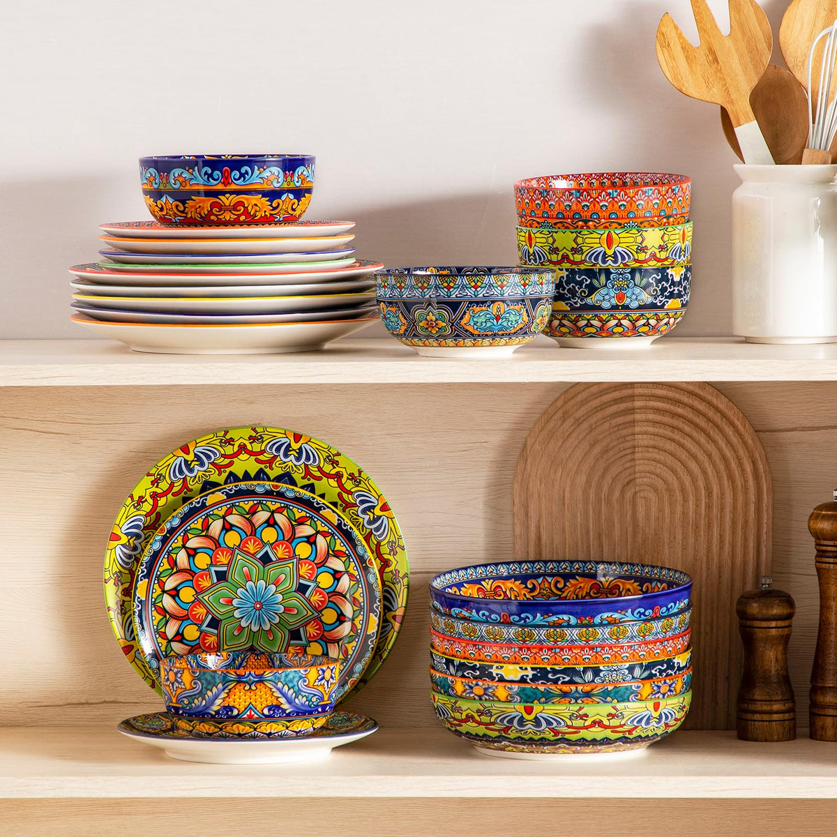 Vancasso KRVI microwave-safe dishes enable quick reheating with style.
