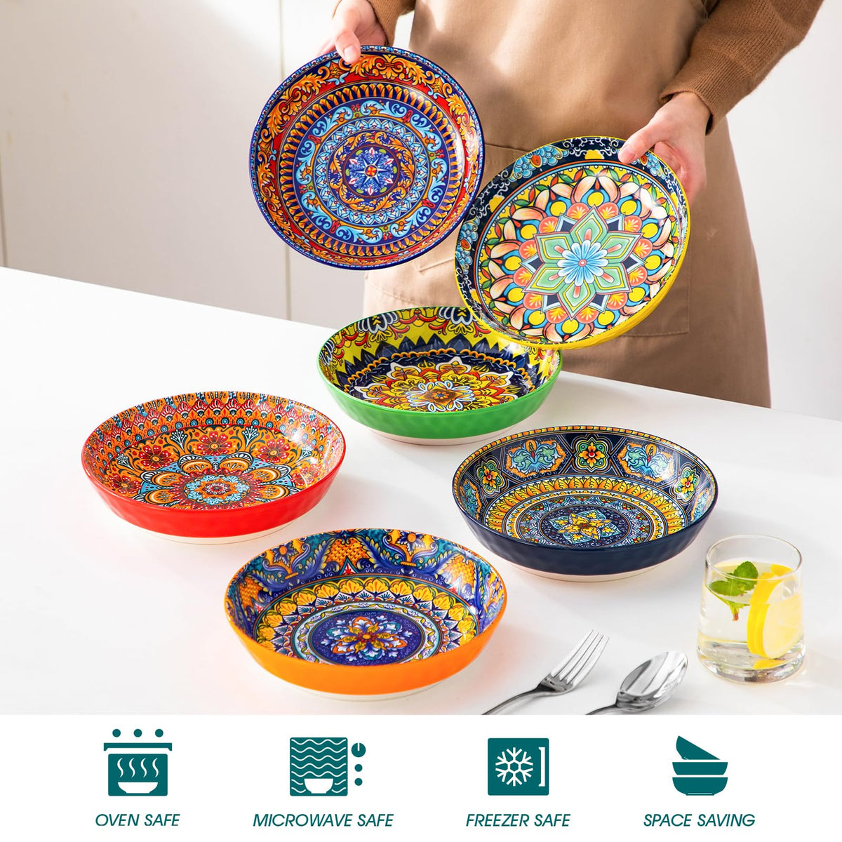 Vancasso KRVI bowls suitable for soups, salads, or desserts.