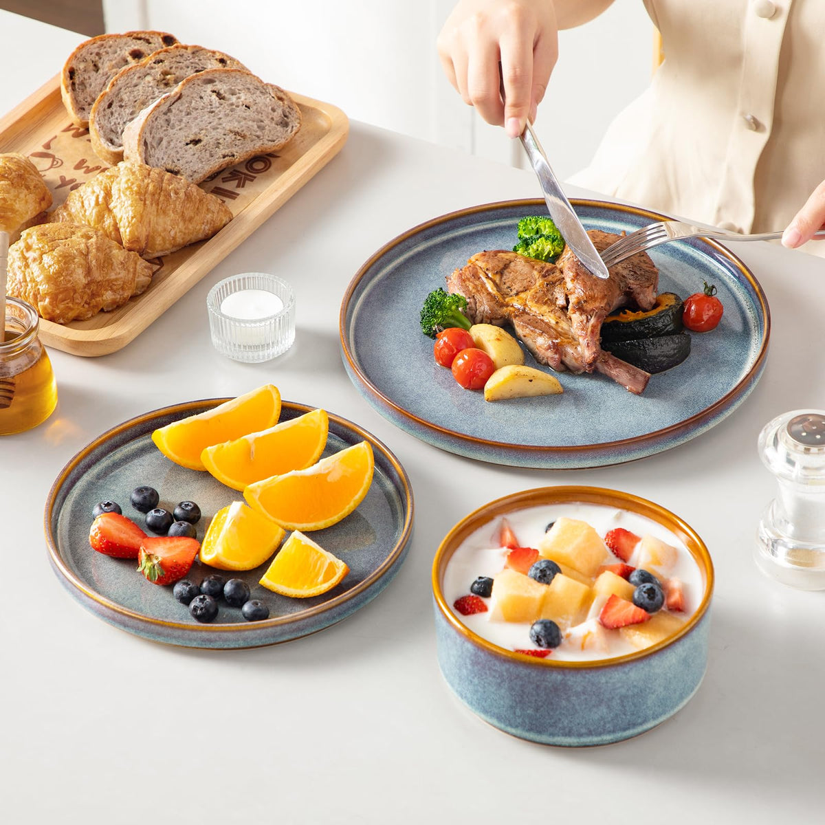 Vancasso Onion caramel interior enhances warm plating and flavor appeal.