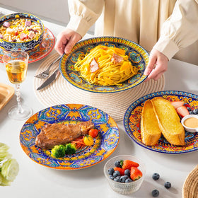Vancasso Patterned plate close-up emphasizes durable glaze for daily use.