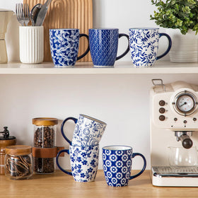 Vancasso Selene mugs elevate table presentation at gatherings.