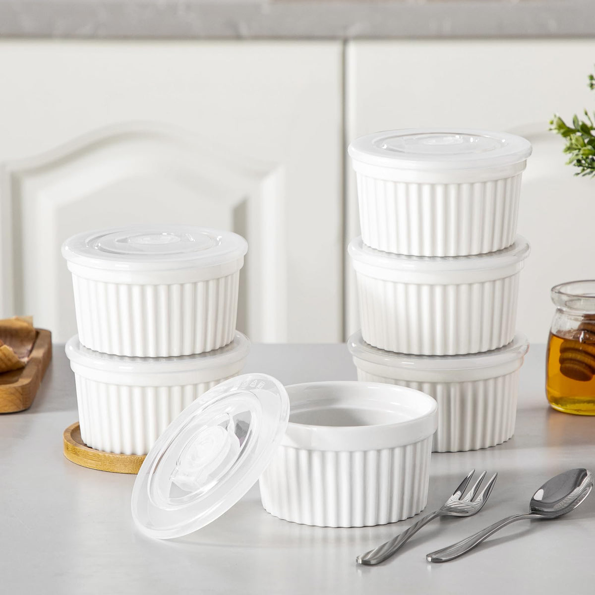 Vancasso set of 6 ramekins with lids for organized meals