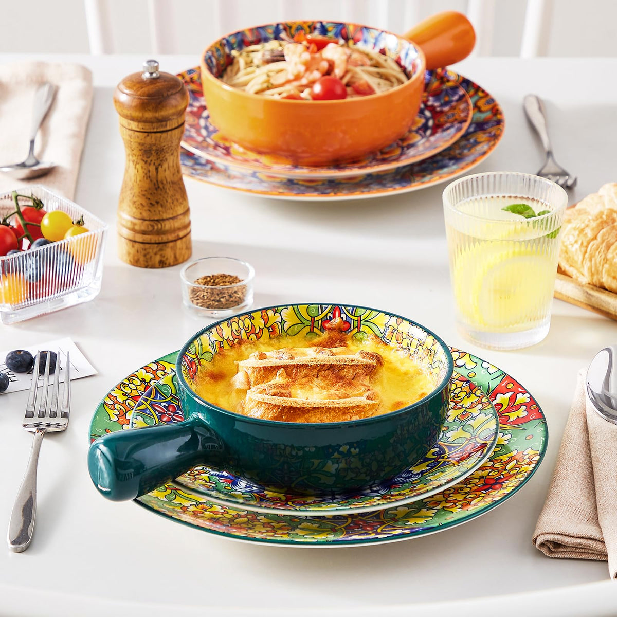 Vancasso stackable bowls save cupboard space when stored.