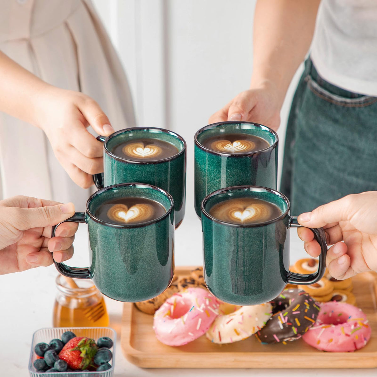 Vancasso STARRY glaze finish offers a premium look on every cup