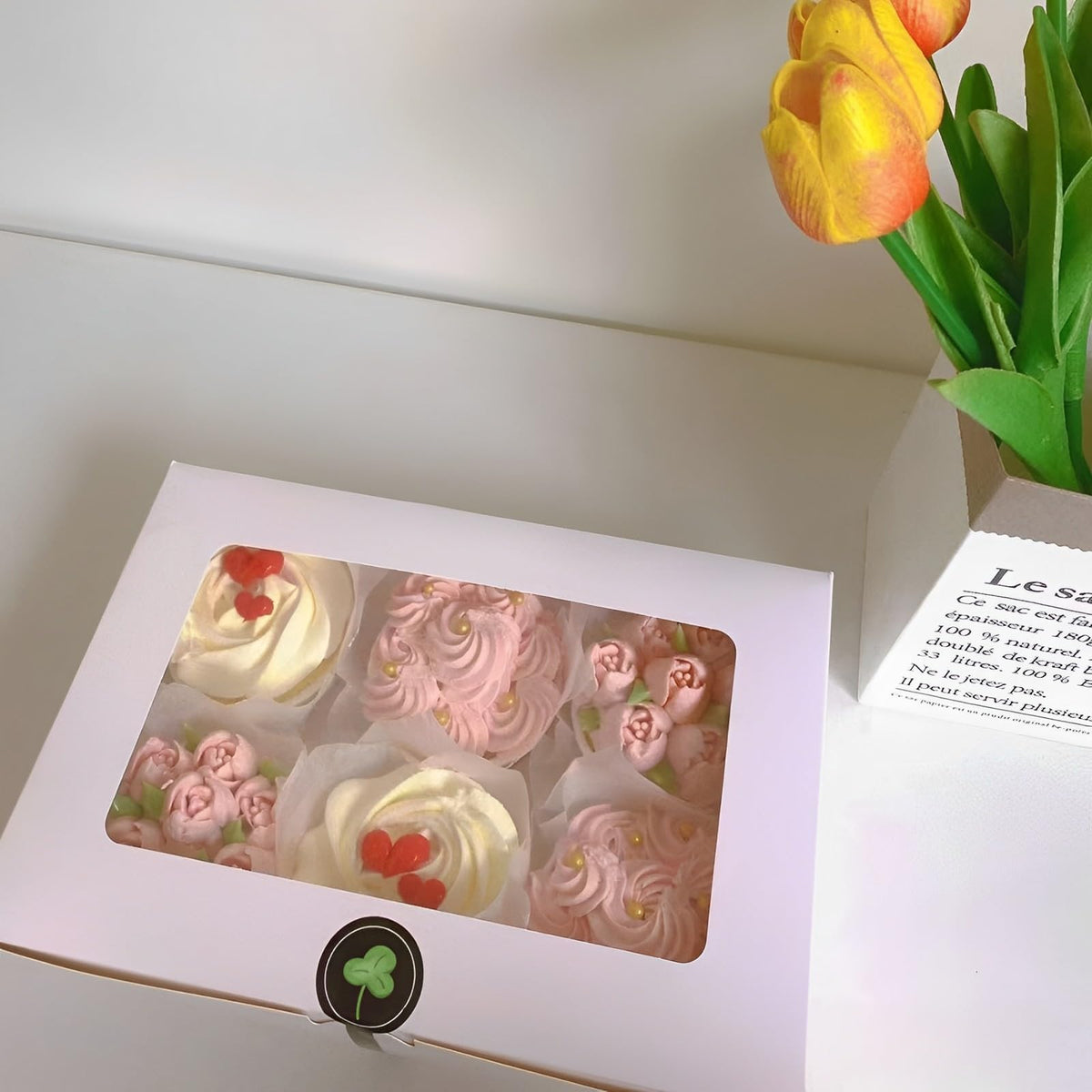 VANKUTL biodegradable cardboard cookie box protects food while reducing waste