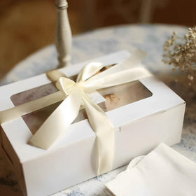 VANKUTL dessert takeout box showcases contents through PET window