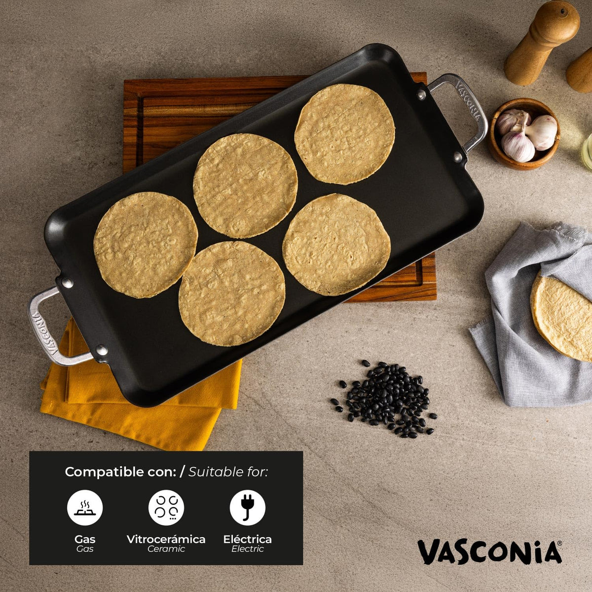 Vasconia nonstick coating eases flipping and reduces sticking
