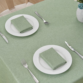 Veblandy easy-care tablecloth is machine washable for busy households.