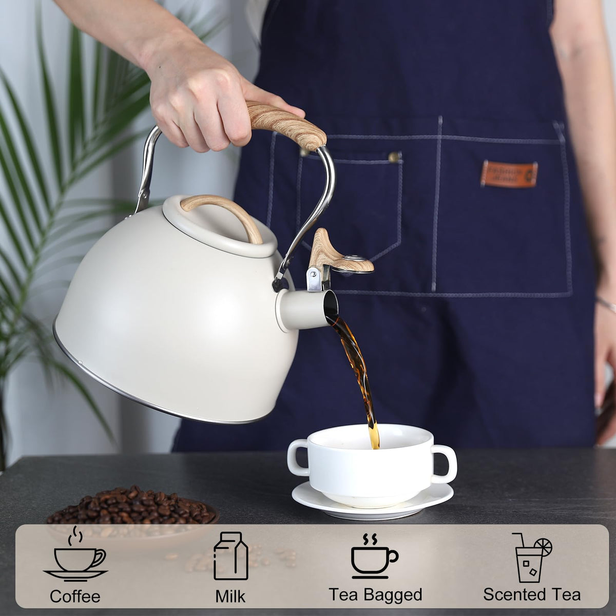 Vegoran spout-lid design minimizes steam exposure while pouring.