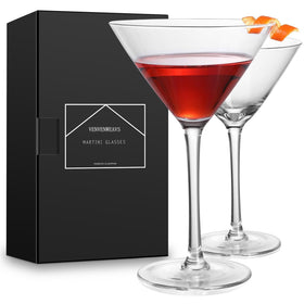 VENVENWEAVS martini glasses highlight espresso martini with crystal clarity and refined balance.