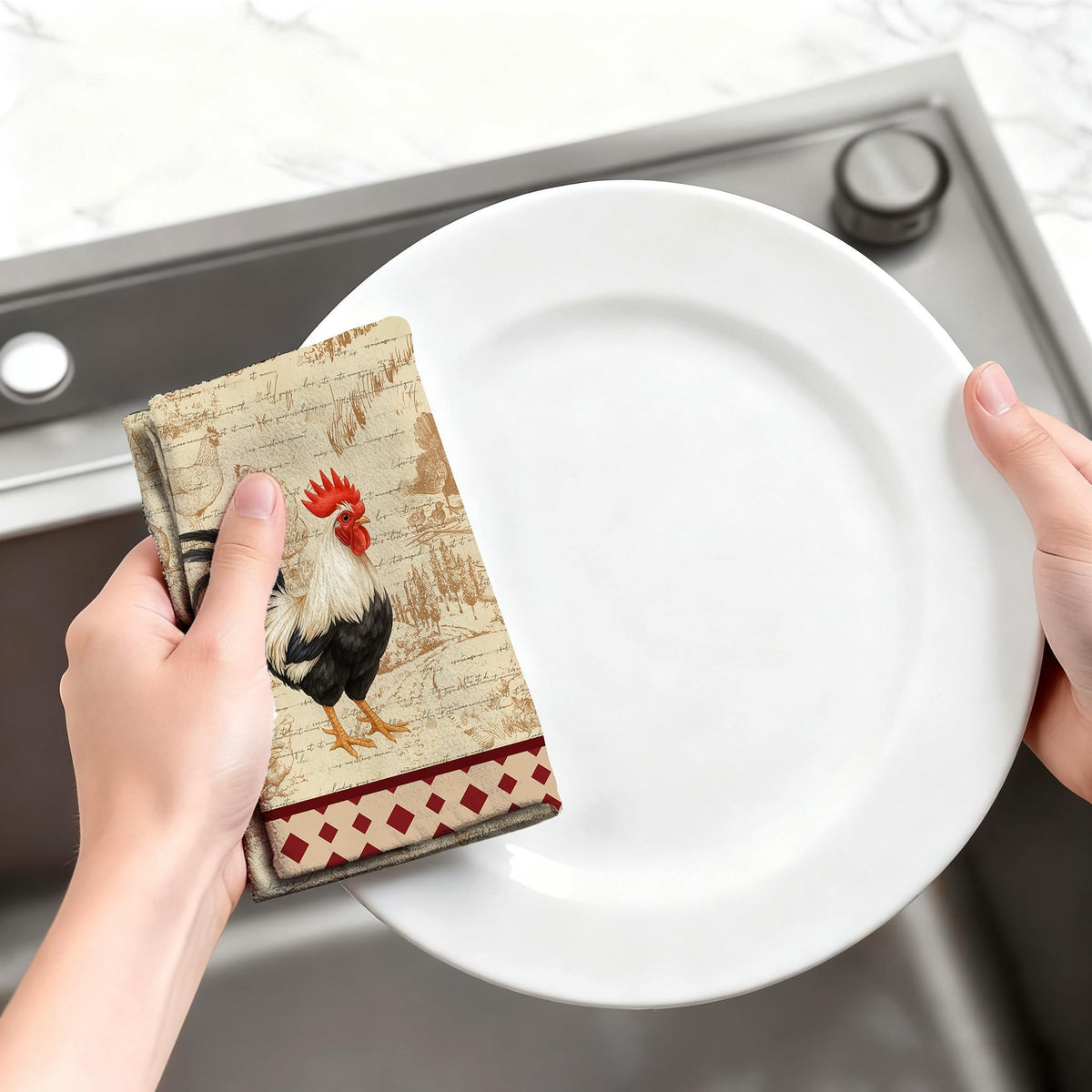 Verdiqor rooster kitchen decor towel brings warm farmhouse atmosphere.
