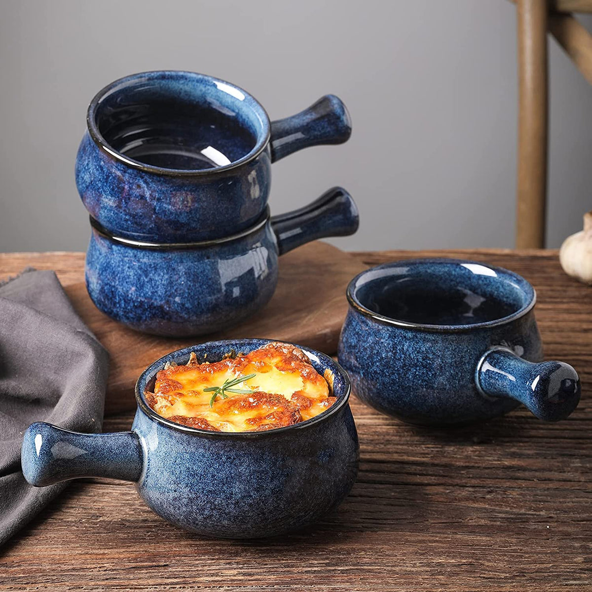 Vicrays chip-resistant porcelain maintains color and durability.