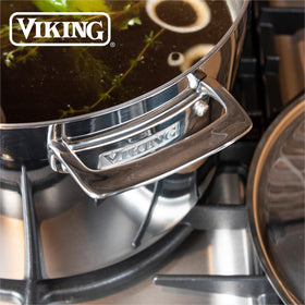 Viking 12 qt stock pot tolerates up to 600°F for versatile meals