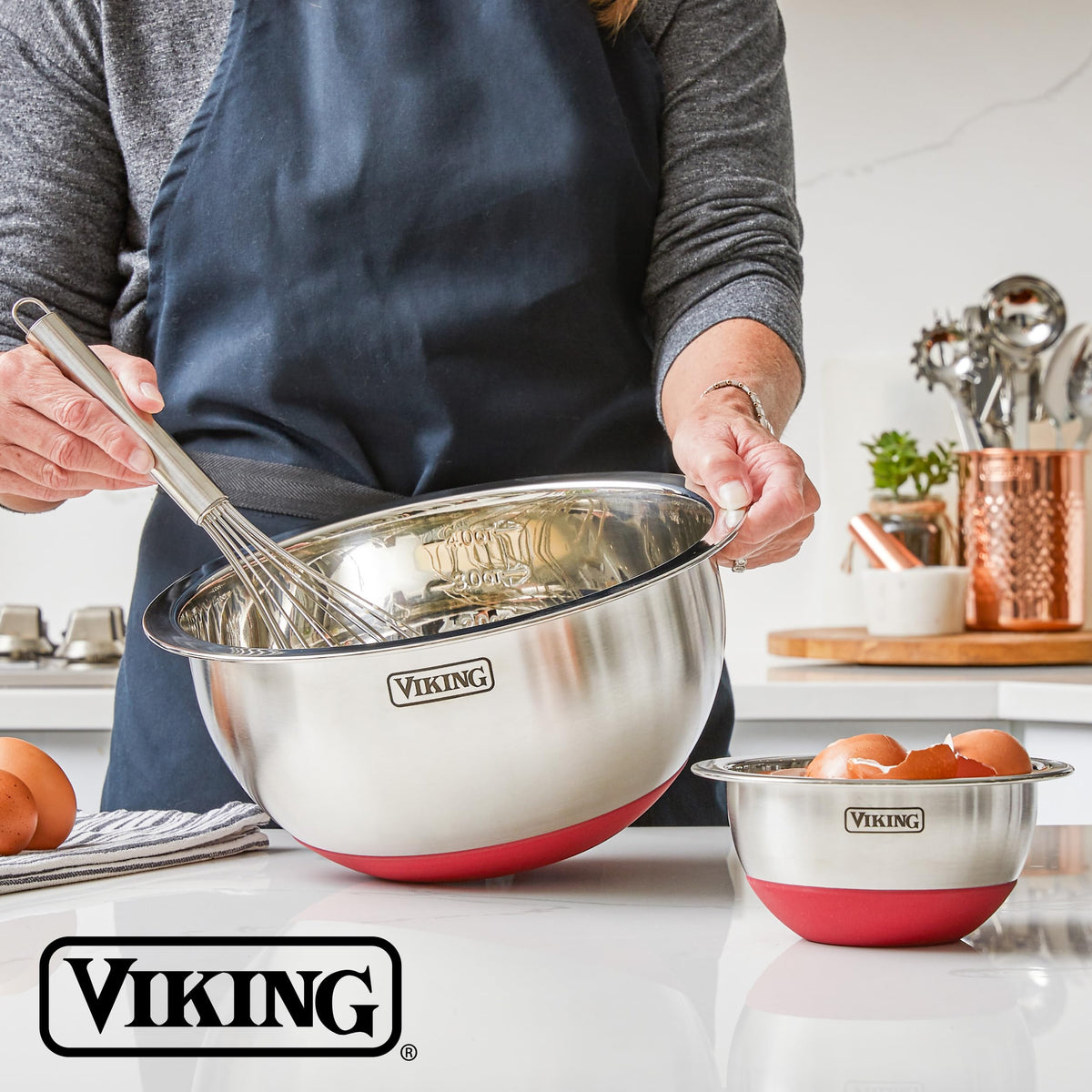 Viking dishwasher-safe bowls simplify cleanup after cooking.