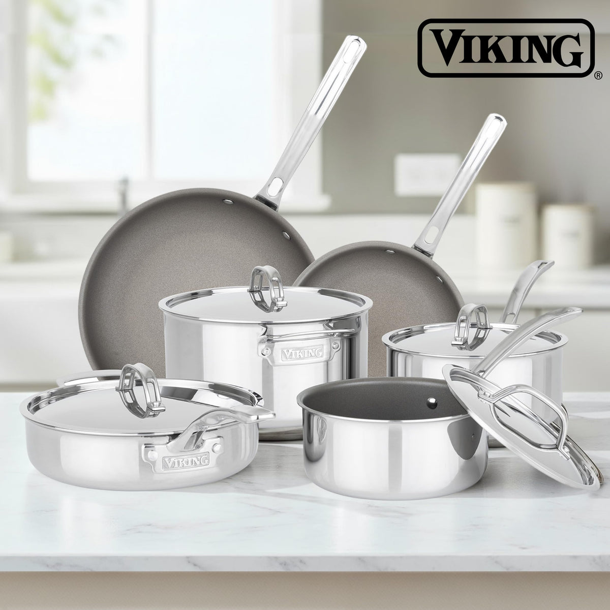 Viking PureGlide Pro 3-Ply scratch-resistant surface suitable for metal utensils