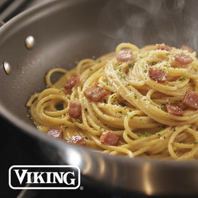 Viking PureGlide Pro 3-Ply pan tilt side view, drip-free pouring design