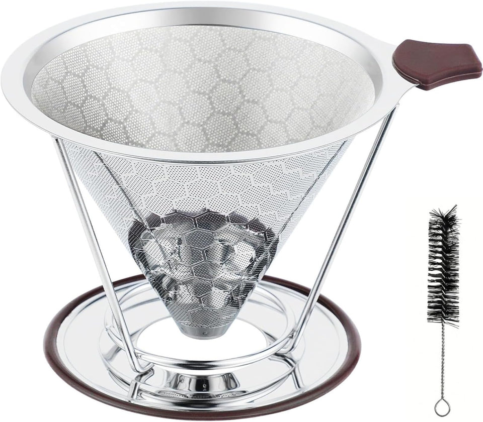 Vikuces 800-mesh filter close-up showing fine sediment capture for smooth brew.
