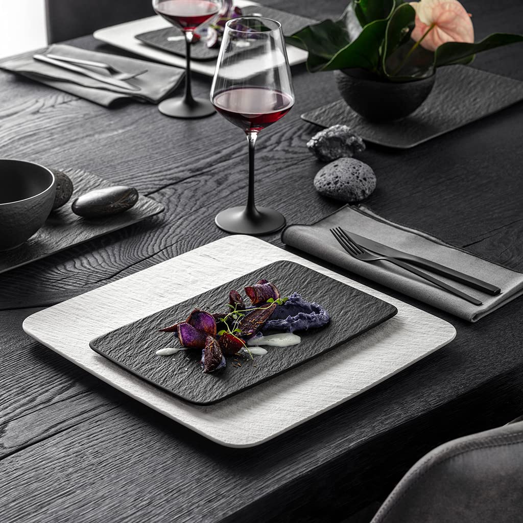 Villeroy and Boch Manufacture Rock plate texture close-up highlighting raised edge for spill-free serving.