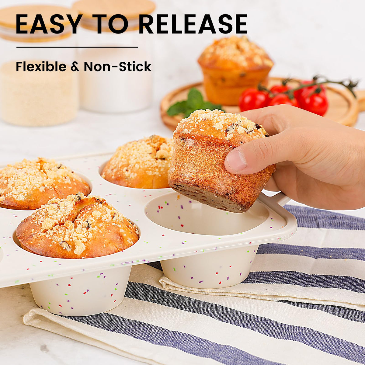 Vinino jumbo pan in six-cup jumbo size provides generous portions