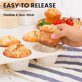 Vinino jumbo pan in six-cup jumbo size provides generous portions
