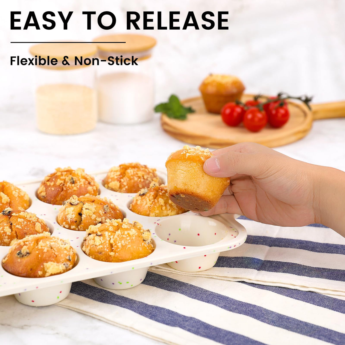 Vinino metal reinforced-frame muffin pan provides sturdy handling and shape retention.
